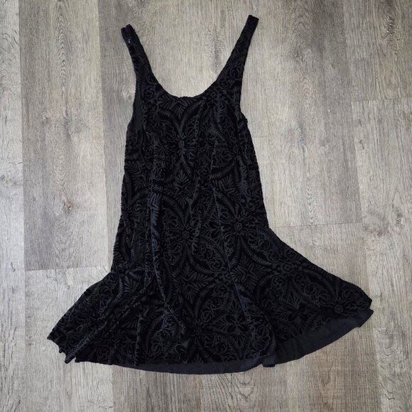 BLACKMILK — Rare Burned Velvet Babydoll Dress - Picture 3 of 4